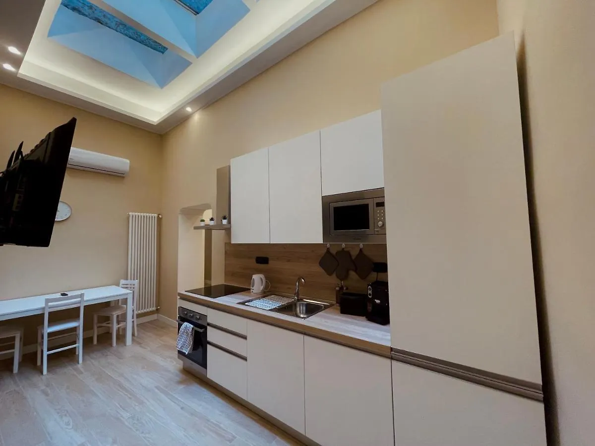 La Suite Di Dante Napoli Italy